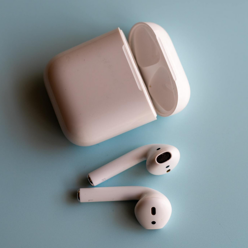 Apple TWS Wireless Bluetooth Earbud